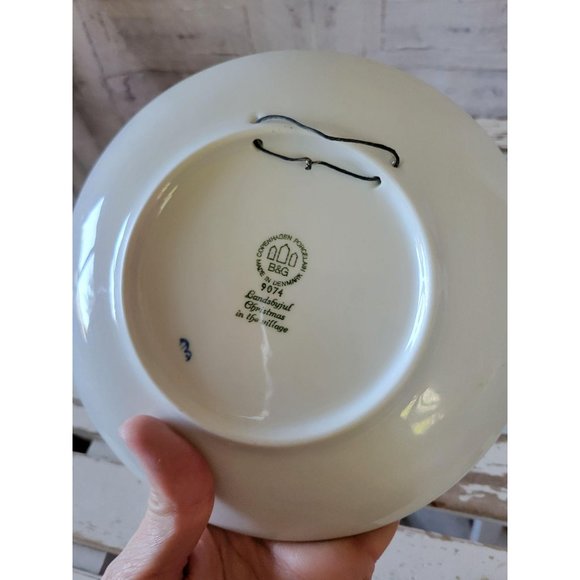 B&g Christmas‎ in the village swan Denmark plate bl - Picture 2 of 3
